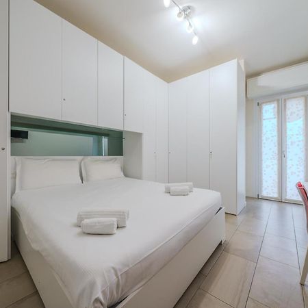 Cristel Apartment - 15 Min Da Milano - Parcheggio - Mono 2 Cormano Dış mekan fotoğraf