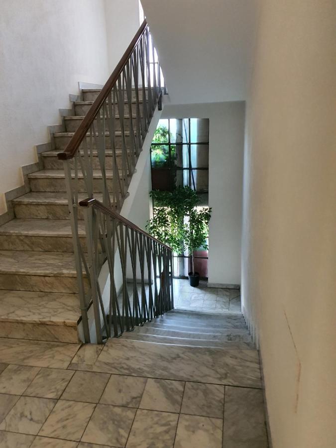 Cristel Apartment - 15 Min Da Milano - Parcheggio - Mono 2 Cormano Dış mekan fotoğraf